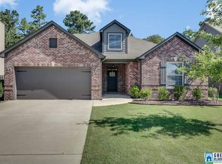 1069 Merion Dr, Calera, AL 35040