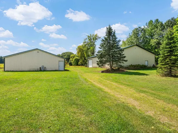 W1089 Fawn Dr, Montello, WI 53949