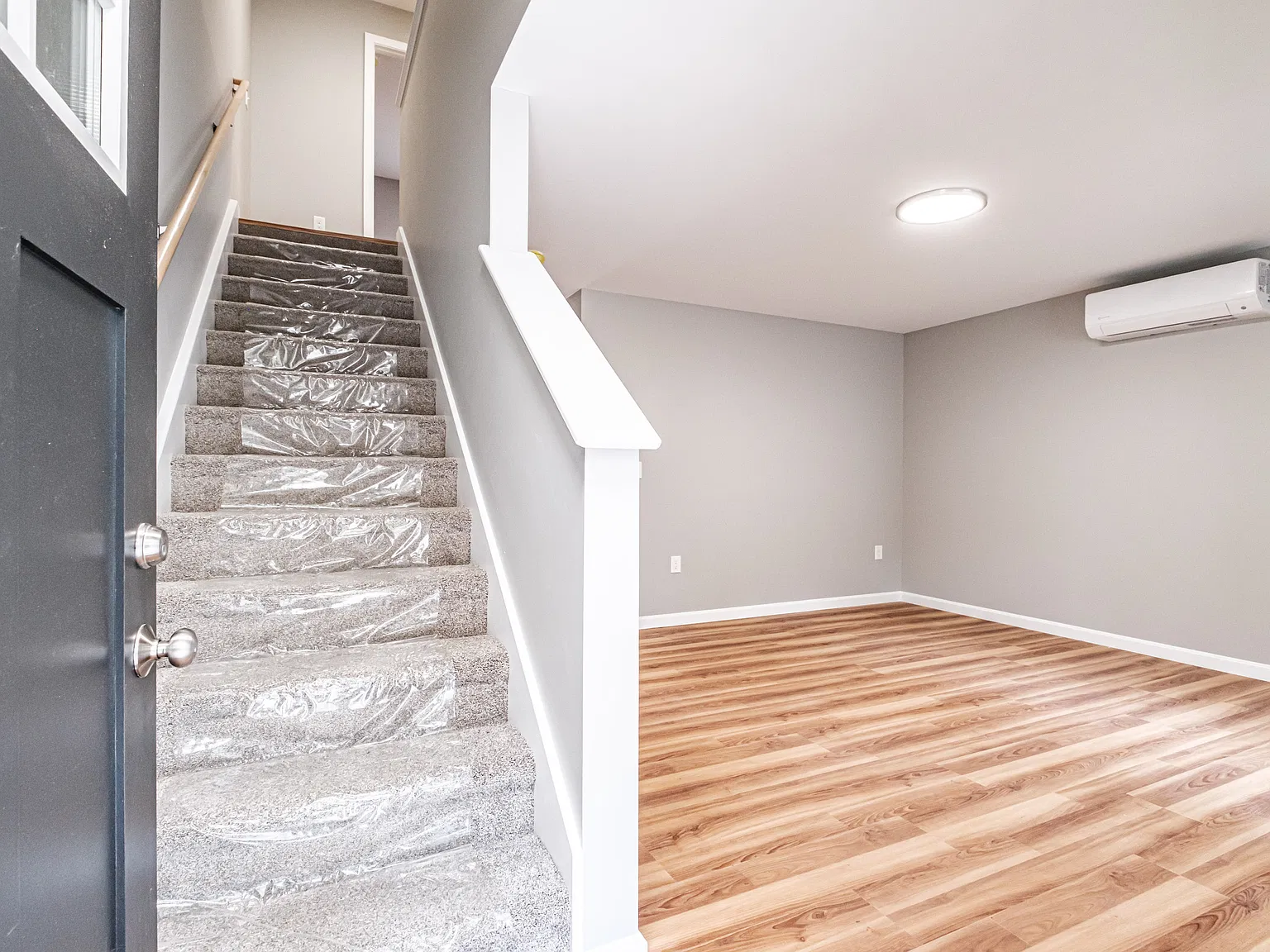 2 bed, 1.5 bath, 1020 sqft, $1,995 — Photo 3
