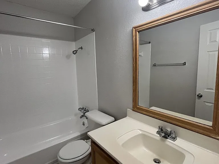 Le Montreaux Apartments — Photo 145