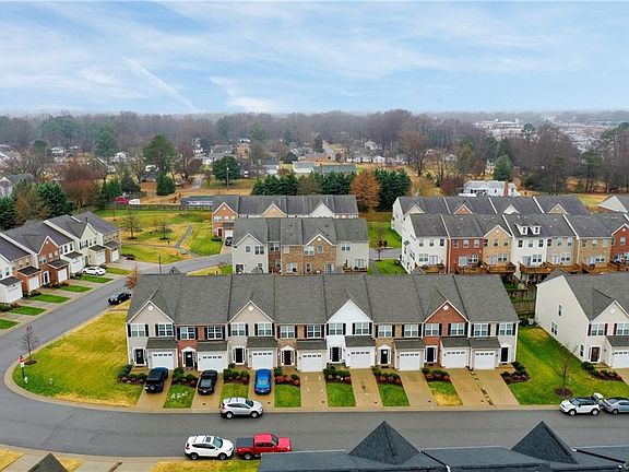 3rd image of 7411 Washington Arch Dr