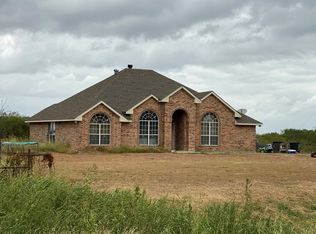 4521 Miller Rd, Midlothian, TX 76065