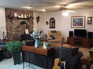 657 Island Ford Rd, Rocky Top, TN 37769