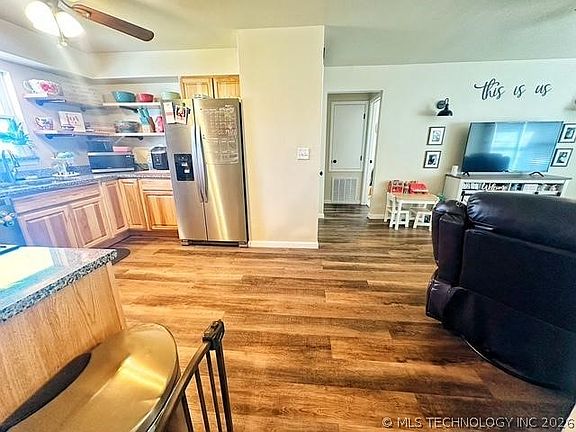 5th image of 508 E Paul St