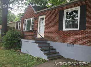 2912 Hollowell Ave SW, Roanoke, VA 24015