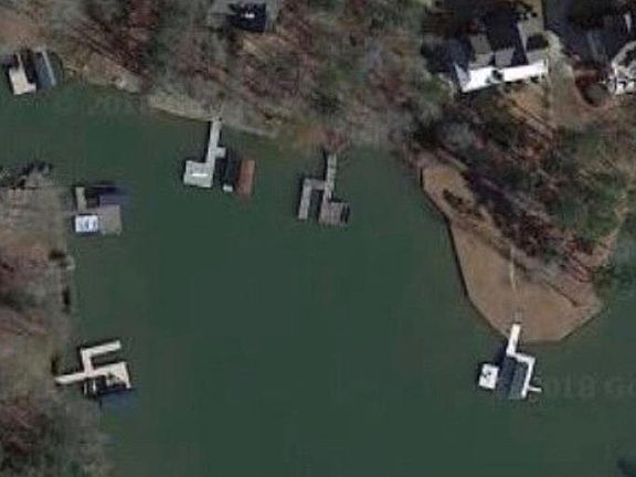 4th image of 1341 White Oak Dr