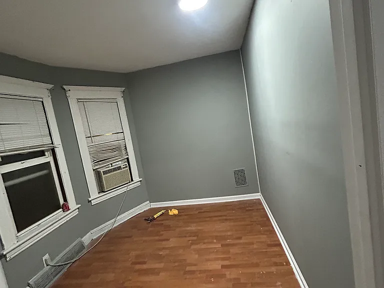 473 Putnam St #1 — Photo 2
