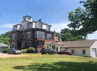 598 Cohannet St, Taunton, MA 02780