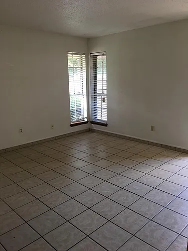 927 Jefferson St #1 Photo 1