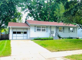 4505 W 37th St, Sioux Falls, SD 57106