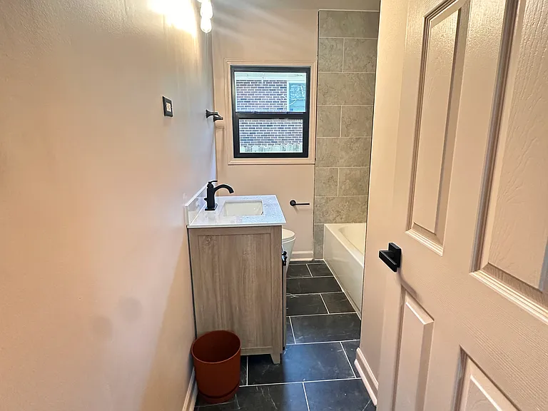 2258 Bryant Dr #3 — Photo 4