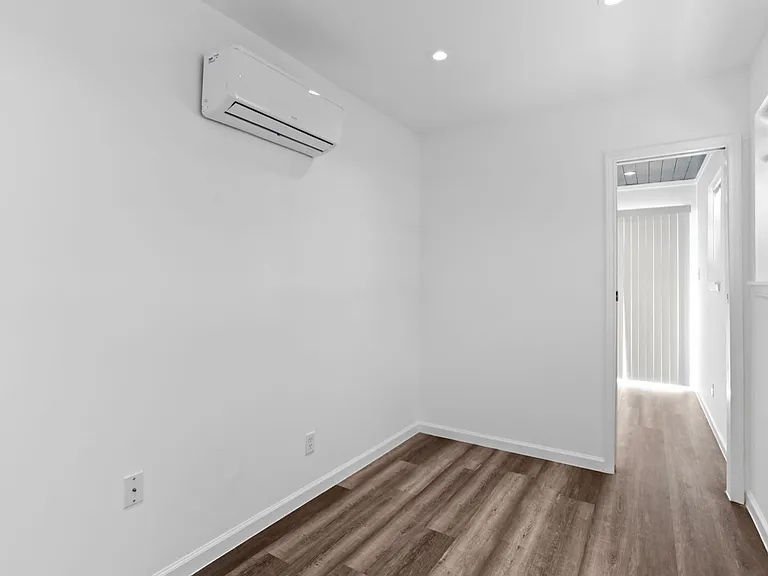 25211 Aue Rd #B — Photo 11