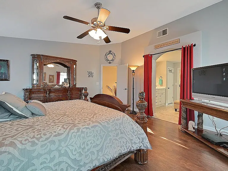 2052 Gold River Dr — Photo 37