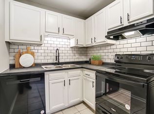 Coral Club Apartments, Fort Wayne, IN 46816