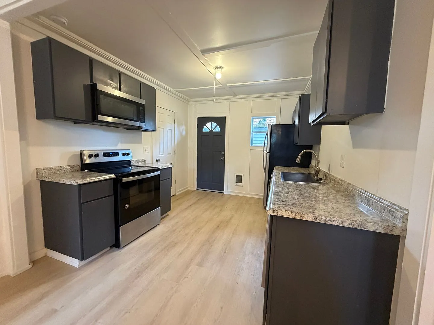 1 bed, 1.0 bath, 700 sqft, $1,399 — Photo 4
