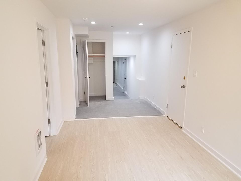 1st image of 1374 20th Ave