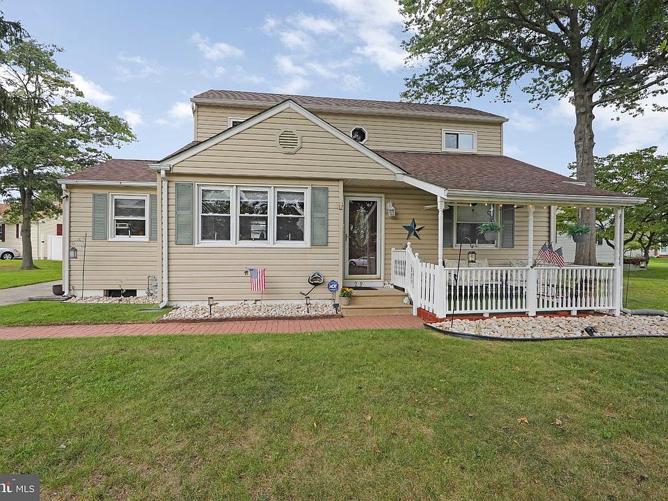 1st image of 29 Wyndale Ave