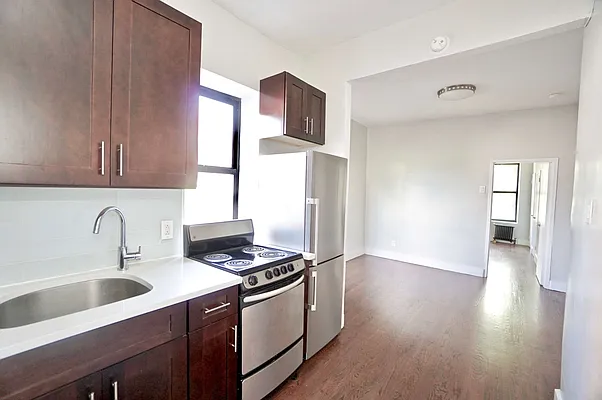 Rented by BRICK & GALO REALTY CORP | media 27