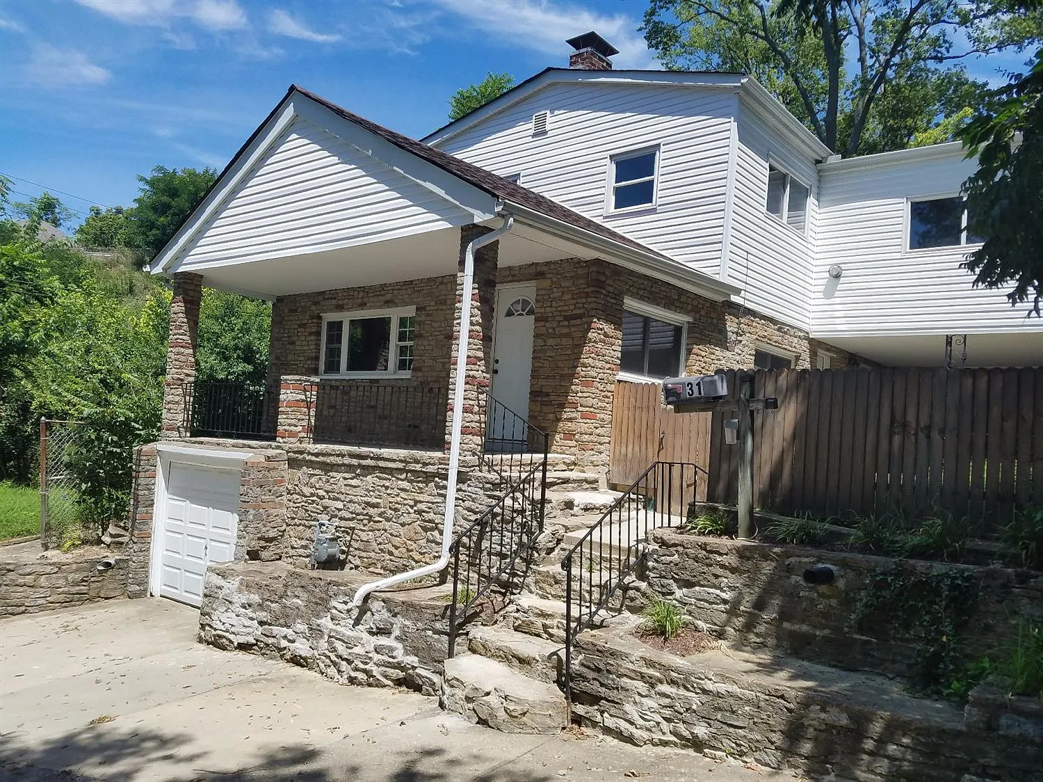 31 Delta Ave photo 1