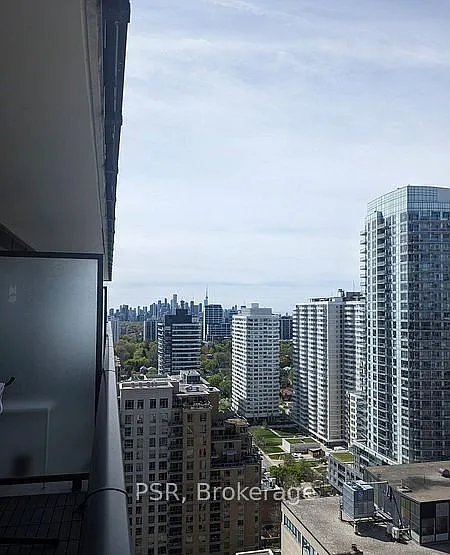 161 Roehampton Ave #2712 — Photo 11