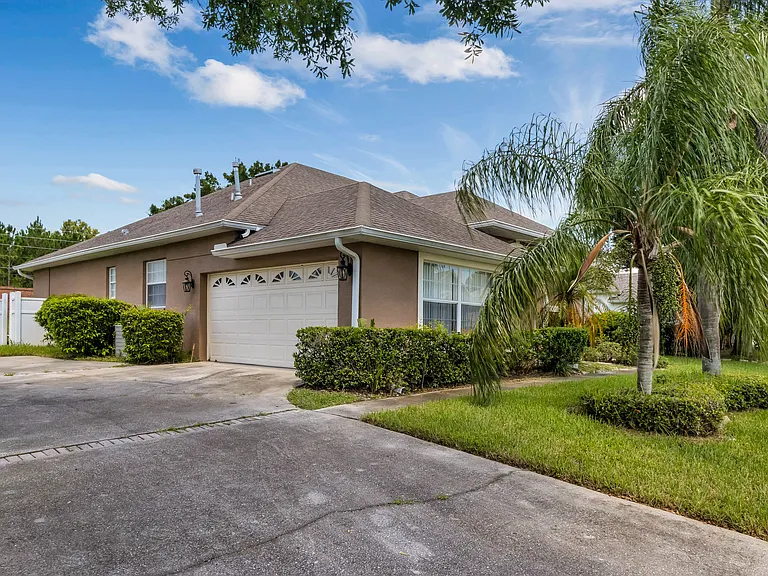 7973 Sea Pearl Cir — Photo 2