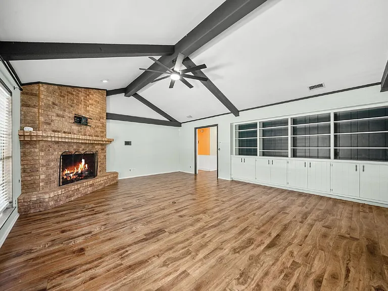 6015 Windhaven Dr — Photo 28