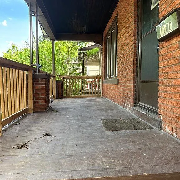 1180 Albert Rd — Photo 3
