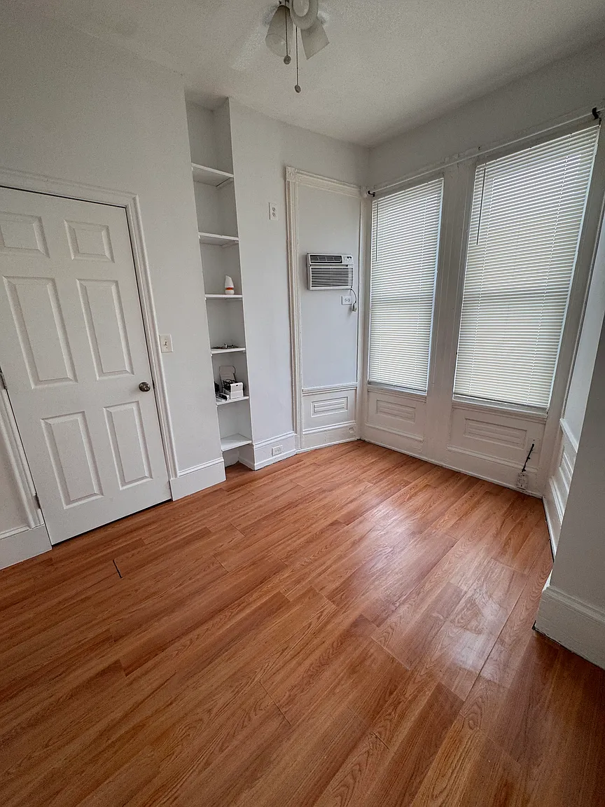 1912 N 7th St APT 2 photo 1
