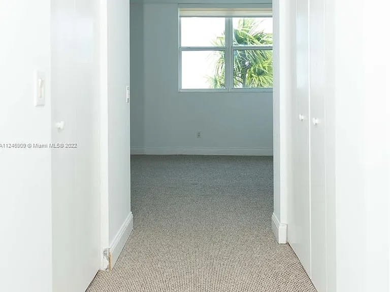 2475 Brickell Ave #709 — Photo 8