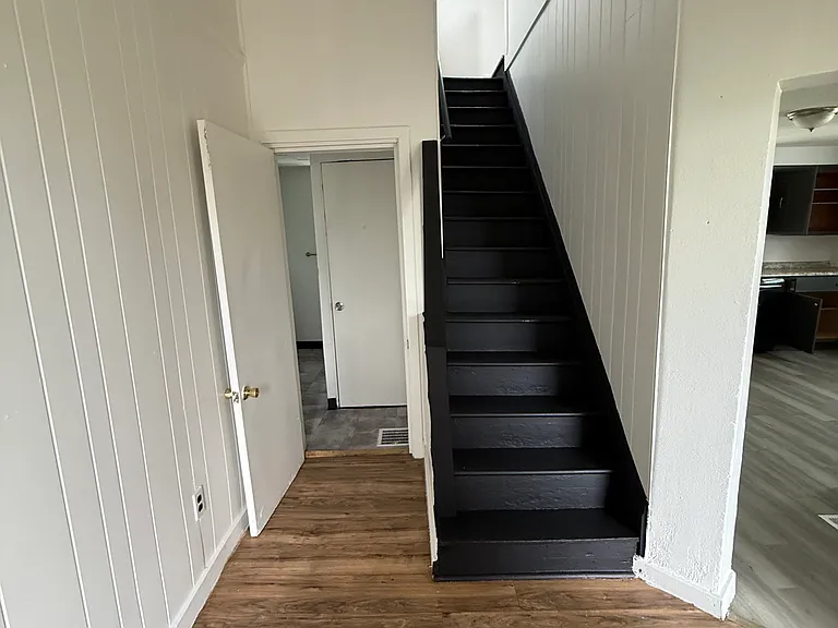 3922 Vinceton St — Photo 2