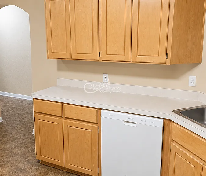 4306 Fieldcrest Dr — Photo 4