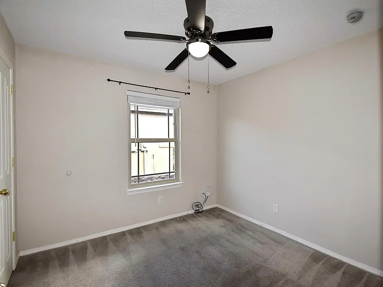 14229 Poets Rock Ln — Photo 21