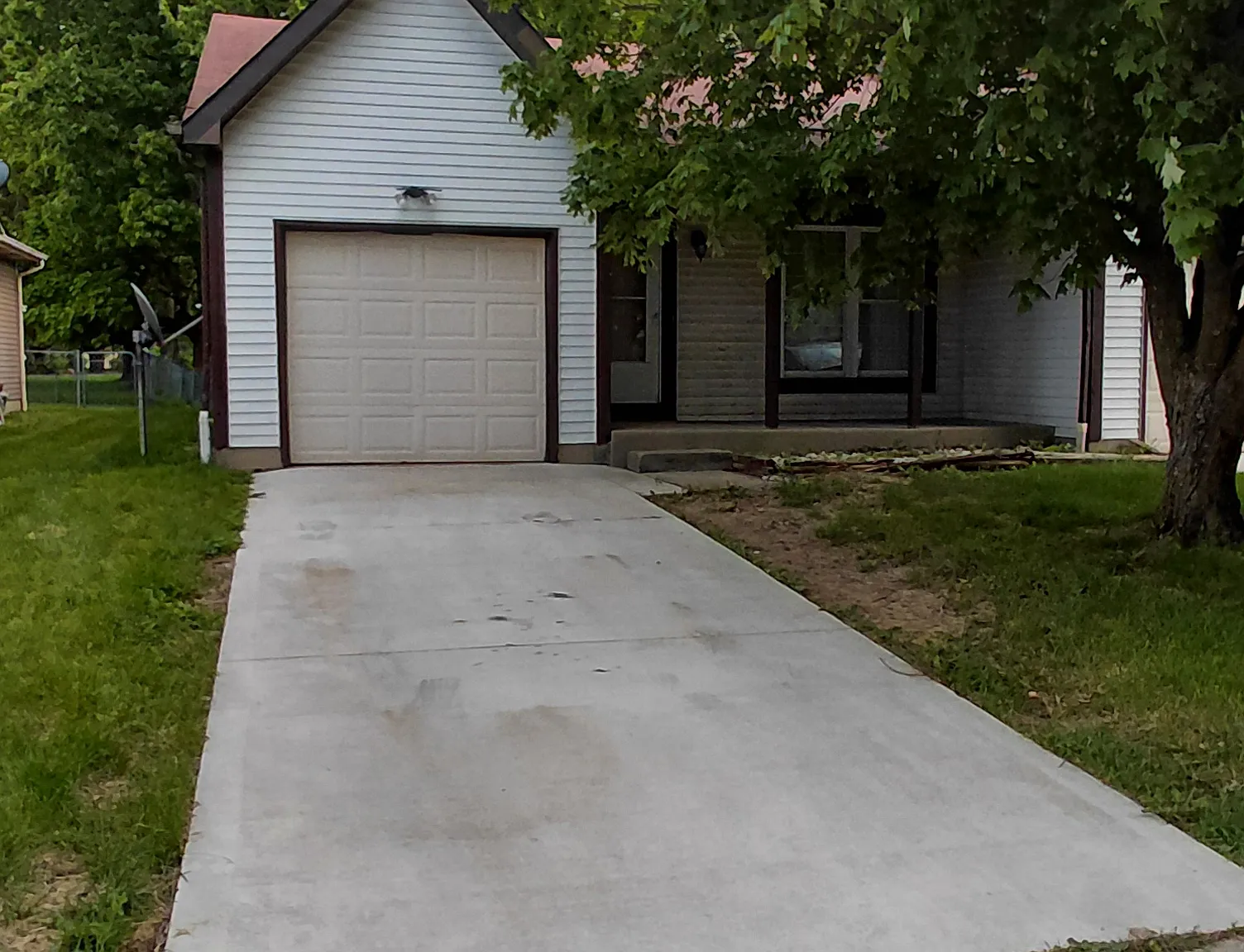 3 bed, 1000 sqft, $1,695 — Photo 1