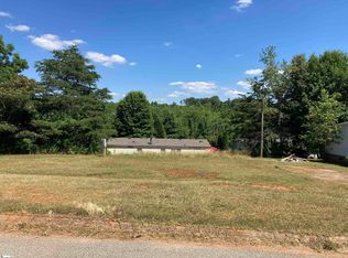 17 Fern Valley Ln, Greenville, SC 29611