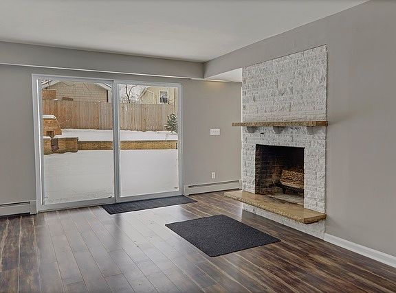 5th image of 553 Arbor Dr