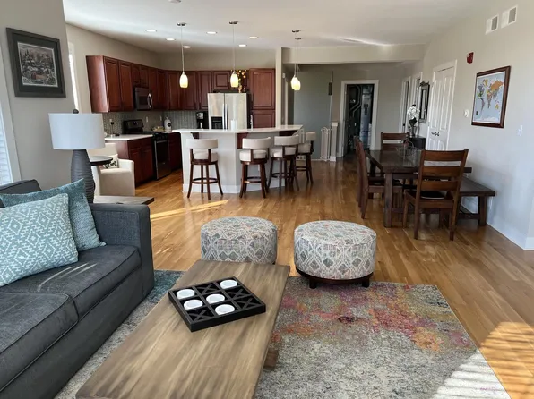 1019 Crane COURT #40-06, Lake Geneva, WI 53147