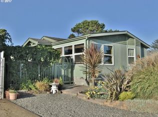 1236 Collis Ln, Brookings, OR 97415