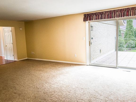 5th image of 4813 Rean Meadow Dr