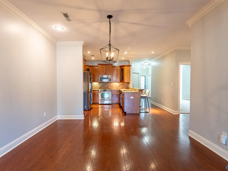 525 W Mossyleaf Dr SW — Photo 34