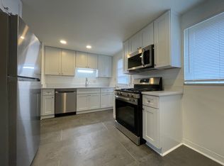 947 Woodhill Dr, Columbus, OH 43212