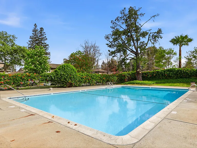 21063 Red Fir Ct — Photo 18