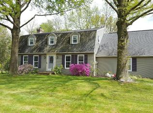 13 Greenbrier Ave, Selinsgrove, PA 17870