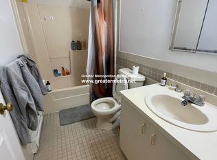 202 H St #3H, Boston, MA 02127