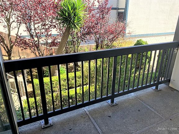 3rd image of 1890 Sutter St #205