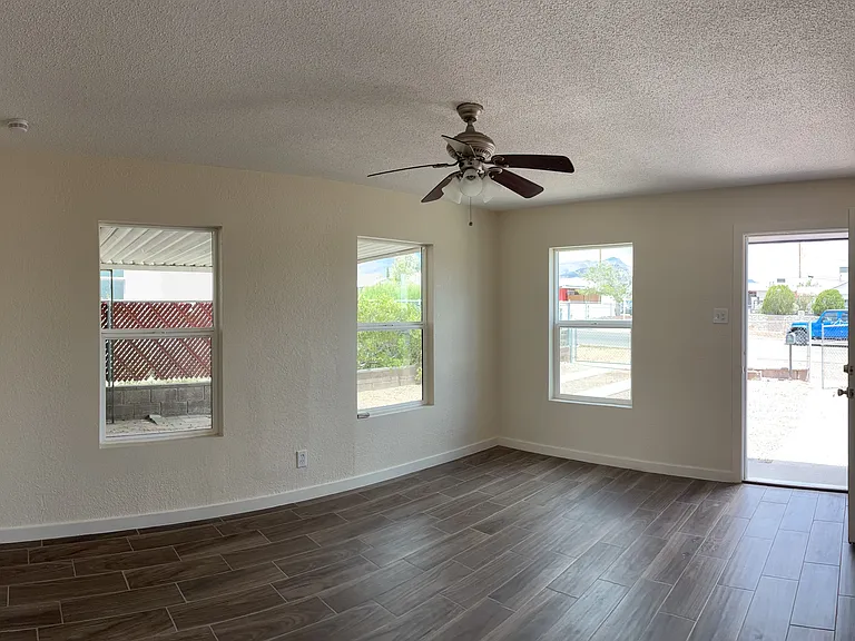 3900 McConnell Ave — Photo 5
