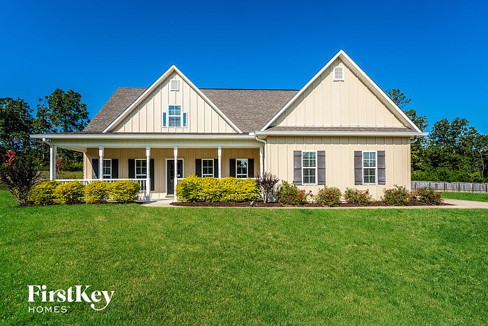1st image of 310 Lakeside Dr