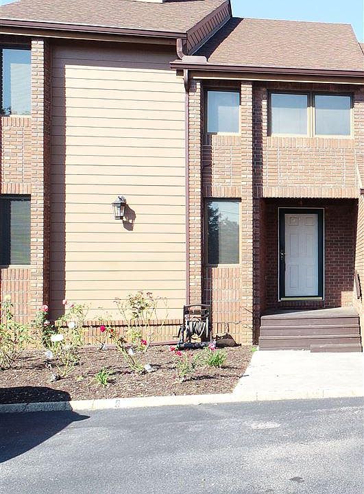 1st image of 1230 McFarland St #4