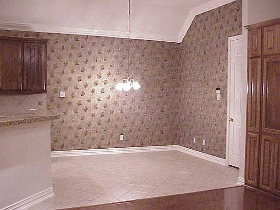 4th image of 3898 Guadalupe Ln