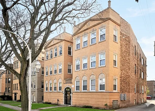 2065 W Jarvis Ave #2E Photo 1