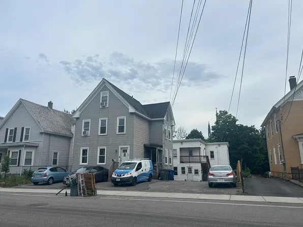 105 Spruce St, Leominster, MA 01453